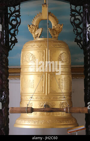 Chua Phat Bao buddhistischen Tempel. Buddhistische Glocke.  Ho-Chi-Minh-Stadt. Vietnam. Stockfoto