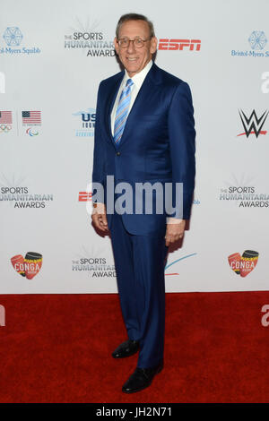 Stephen M. Ross nimmt am 3. Jährlichen Sports Humanitarian Year Awards LA LIVE NOVO Los Angeles im Juli 11,2017 Teil. Stockfoto