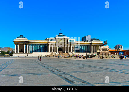 Sukhbaatar Platz mit State Parliament House, Ulaanbaatar, Mongolei Stockfoto