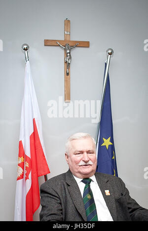 Ehemaliger Präsident von Polen Lech Walesa in seinem Büro im europäischen Solidarität in Danzig, Polen, 2015. Stockfoto