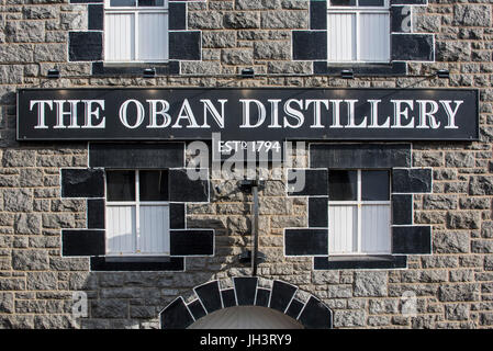 Oban Distillery, im Besitz von Diageo in der Stadt Oban, Argyll and Bute, Scotland, UK Stockfoto