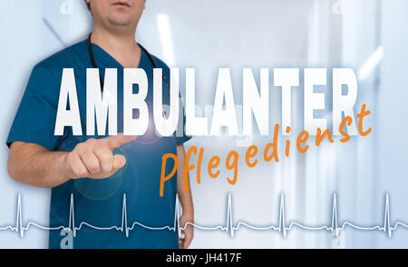 Ambulanter Pflegedienst (im deutschen ambulanten) Arzt zeigt auf Viewer mit Herzfrequenz-Konzept. Stockfoto