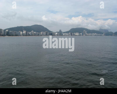 Leute, Strand, Stadt, Copacabana, Rio De Janeiro, Brasilien Stockfoto