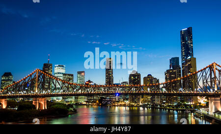 BRISBANE, Australien ca. Mai 2014: Die Skyline von Brisbane am Tag Stockfoto