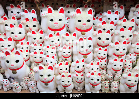 Maneki Neko am Gotokuji Tempel Tokyo Japan Stockfoto