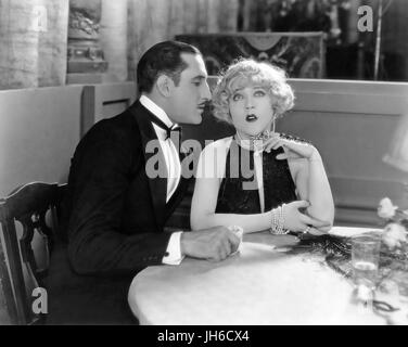 DER maskierte Braut 1925 MGM Stummfilm mit Mae Murray und Basil Rathbone Stockfoto