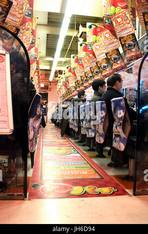 Pachinko Salon in Akihabara Electric City Stockfoto