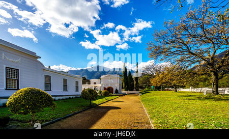 Typisch Niederländisch Cape Gebäude des historischen Hugenotten Museum in Franschhoek in der Western Cape Südafrika Stockfoto