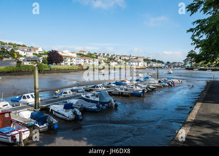 Die Kingsbridge Estuary bei Ebbe, South Hams, Devon, England, UK. Stockfoto