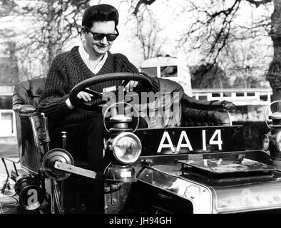 Roy Orbison in Panhard Levassor bei Besuch in National Motor Museum Beaulieu Stockfoto