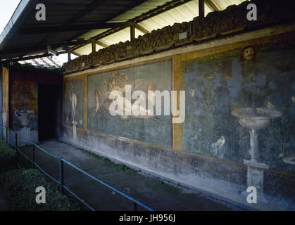 Italien. Pompeji. Haus der Venus Marina. Mars auf einen Garten und Venus stehen in der Shell mit Amor und Delphin. Unter freiem Himmel. 1. Jahrhundert n. Chr. Stockfoto