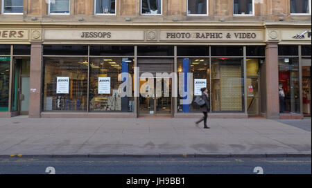 Jessops Sauchiehall St High Street-Store nach der Verabreichung wird stillgelegt, nach seinem Untergang in das "Downsizing" Zeit für das neue Unternehmen speichert Stockfoto