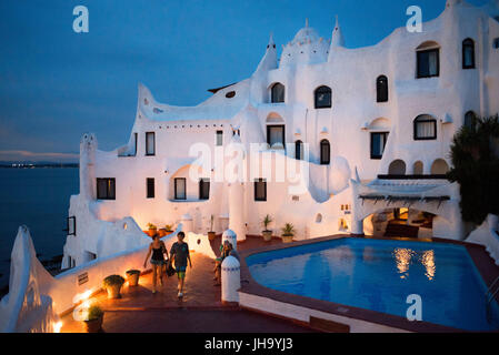 Casapueblo Museum. Heim und Werkbetrieb des lokalen Künstlers Carlos Paez Vilaró Punta Ballena, Punta del Este, Uruguay Stockfoto