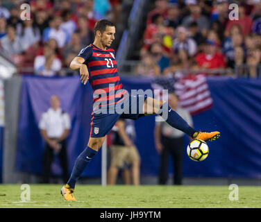 12. Juli 2017 - Spiel USA Verteidiger Matt Hecken (21) in Aktion während der Gruppe B während des 2017 CONCACAF Gold Cup-Spiels zwischen der vereint Staaten Nationalmannschaft und die Nationalmannschaft von Martinique im Raymond James Stadium in Tampa, Florida, USA. Del Mecum/CSM Stockfoto