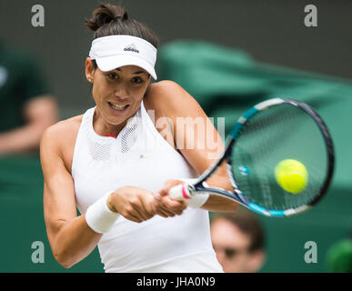 London, London, UK. 13. Juli 2017. Garbine Muguruza Spaniens konkurriert während der Frauen Halbfinale Einzel mit Magdalena Rybarikova der Slowakei an der Meisterschaft Wimbledon 2017 in Wimbledon, London, England am 13. Juli 2017. Garbine Muguruza gewann 2: 0. Bildnachweis: Jin Yu/Xinhua/Alamy Live-Nachrichten Stockfoto