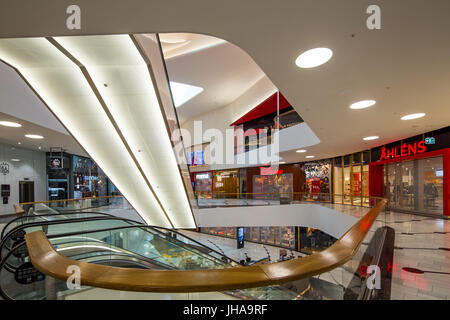 In der Mall von Skandinavien, Solna, Schweden. Stockfoto