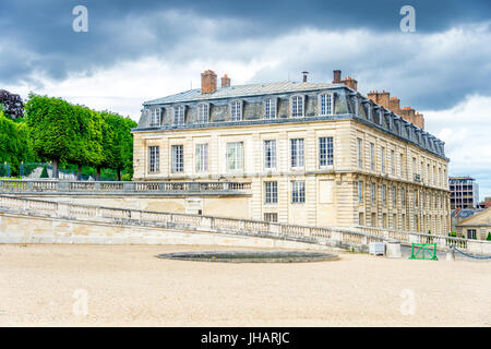 Der Parc de Saint-Cloud befindet sich auf dem Gelände der Château de Saint-Cloud, einer Residenz von königlichen und kaiserlichen Familien aus dem 16. Jahrhundert. Stockfoto