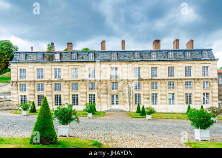 Der Parc de Saint-Cloud befindet sich auf dem Gelände der Château de Saint-Cloud, einer Residenz von königlichen und kaiserlichen Familien aus dem 16. Jahrhundert. Stockfoto