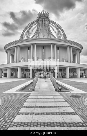 Torun, Polen - 8. Juli 2017: Das neu gebaute Heiligtum der Muttergottes der Stern der Neuevangelisierung und St. John Paul II. Stockfoto