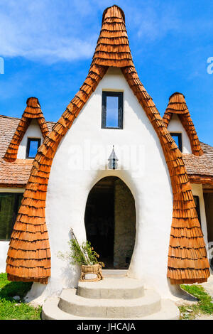 Sibiu, Rumänien. Detail der Märchenschloss, Porumbacu Dorf. Stockfoto