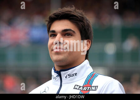 Williams' Lance Spaziergang tagsüber Paddock von 2017 britischen Grand Prix in Silverstone, Towcester. Stockfoto