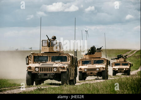 GALATI, Rumänien - Dezember 11: Kampfmaschine im rumänischen militärische Polygon in der Übung Platin LYNX 16 über Galati, Rumänien, 11. Dezember 2015. Stockfoto