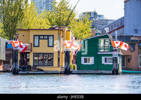 Ufergegendhäuser auf Granville Island, Vancouver, Kanada Stockfoto
