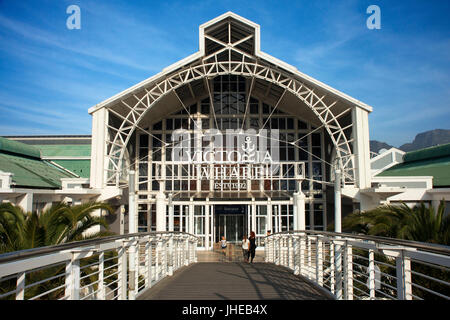 Innere des Victoria Wharf Shopping Centre, Victoria & Albert Waterfront, Cape Town, Western Cape Province, Südafrika Stockfoto