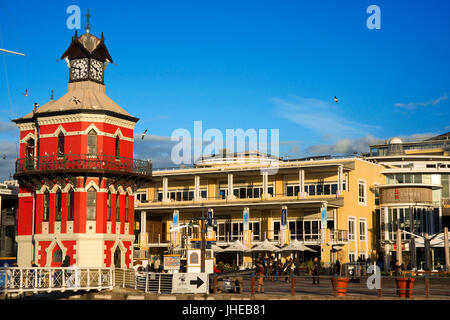 Historischen Uhrturm und Tide Gauge Victoria und Albert Waterfront Kapstadt Südafrika Stockfoto