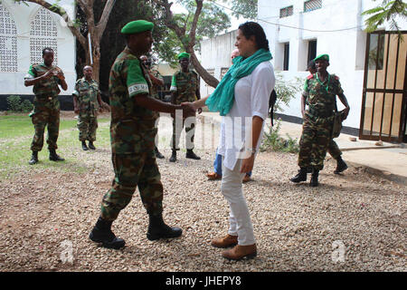 2015-04-19 britische Botschaft Berater besucht Baidoa-9 (17014512219) Stockfoto