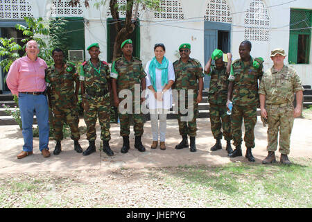 2015-04-19 britische Botschaft Berater besucht Baidoa-7 (17012920688) Stockfoto