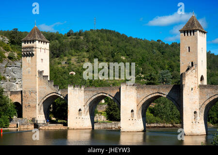 Die mittelalterliche Pont Valentre über den Fluss Lot, Cahors, dem Lot, Frankreich Stockfoto