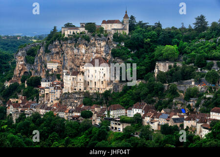 Blick auf die mittelalterliche Stadt von Rocamadour, viel Abteilung, Midi-Pyrenäen, Frankreich Stockfoto