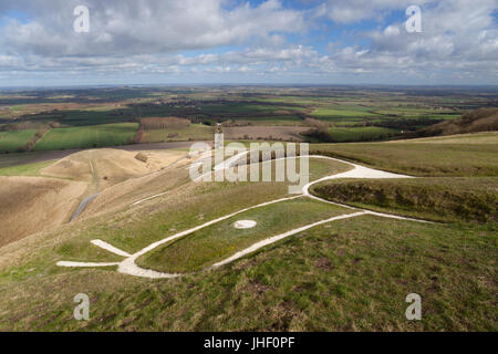 Blick über Uffington White Horse und Dragon Hill und Oxfordshire Landschaft, in der Nähe Wantage, Oxfordshire, England, Vereinigtes Königreich, Europa Stockfoto