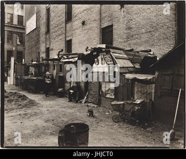 Hütten und Arbeitslose, West Houston und Mercer Street, Manhattan (NYPL b13668355-482853) Stockfoto