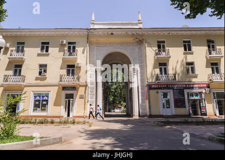 DUSCHANBE, Tadschikistan - 21. Dezember 2014: Eines der Wahrzeichen der Hauptstadt Tadschikistan Duschanbe. Tadschikistan, Zentralasien. Duschanbe haben viele alte s Stockfoto