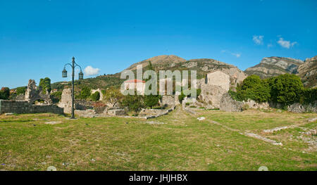 Blick auf Stari Bar Stadt Ruinen und Berge, Bar, Montenegro Stockfoto