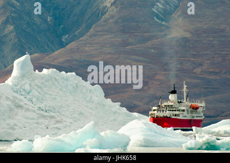 Expeditionsschiff - Grönland Stockfoto