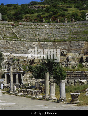 Turkei. Ephesus. Antike griechische Stadt an der Küste von Ionia. Das Grand Theater. Hellenismus und umgebaut in römischer Zeit. Kapazität von 25.000 Plätzen. Anatolien. Stockfoto