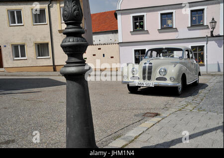 BMW 502 (1954-1964) Barock Engel Luxuslimousine V8 Stockfoto