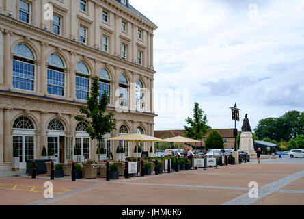 Um eine Entwicklung am Stadtrand von Dorchester Dorset England UK Verkehrssysteme Stockfoto