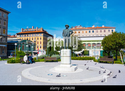 Kazalisni Park, vor dem Nationaltheater mit Ivan Zajc Denkmal, Rijeka, Kvarner Bucht, Kroatien Stockfoto