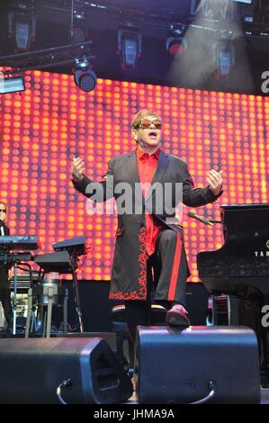 Hamburg, Deutschland. 13. Juli 2017. Elton John am Live at Sunset Open Air in Zürich. 12.07.2017 | Nutzung weltweit Credit: Dpa/Alamy Live-Nachrichten Stockfoto