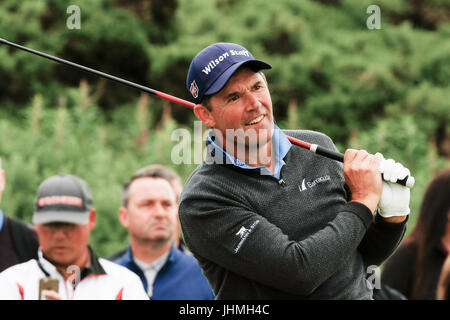 Irvine, Ayrshire, Schottland, Großbritannien. 14. Juli 2017. Am zweiten Tag der Scottish Open hofften die Spieler zu spielen gut und machen den Schnitt. Nach ruhigem Wetter am ersten Tag fanden einige Spieler die Bedingungen von starken Winden und Links Stil schwierig, während andere besser gespielt als in der ersten Runde Golf. Bildnachweis: Findlay/Alamy Live-Nachrichten Stockfoto