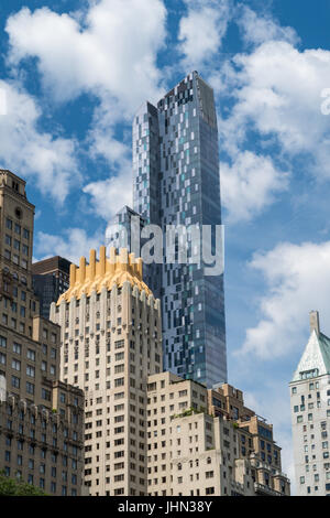 ONE57 Wolkenkratzer im Skyline von Midtown Manhattan, NYC, USA enthalten Stockfoto