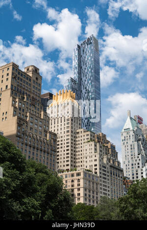 ONE57 Wolkenkratzer im Skyline von Midtown Manhattan, NYC, USA enthalten Stockfoto