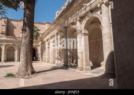 Innenhof-Detail in der Kathedrale Almeria, Andalusien, Spanien Stockfoto