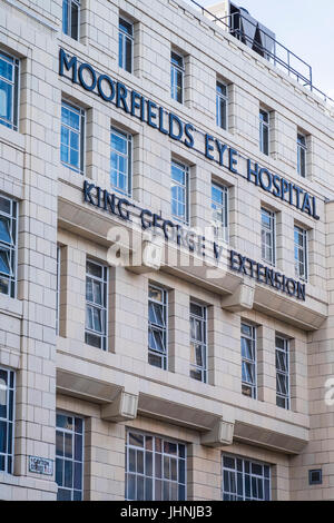 Moorfields Eye Hospital ist ein Spezialist für NHS-Augenklinik auf City Road, Borough of Islington, London, England, Vereinigtes Königreich Stockfoto