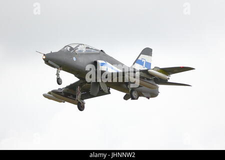 Die finnische Luftwaffe Kunstflugstaffel, bestehend aus vier BAE Falken kommen in Fairford vor der RIAT Air Show 2017 Stockfoto