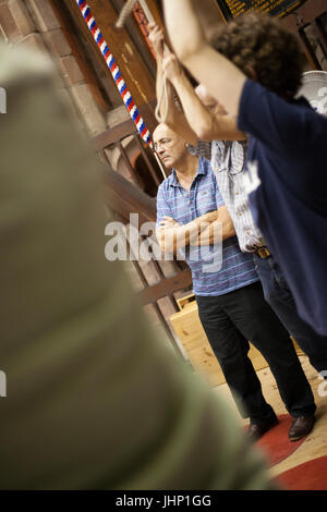 Glöckner üben in Worcester Steinhuser Glockenturm im Jahr 2016 Stockfoto